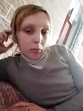 ponka2011 - Ponka2011's free webcam