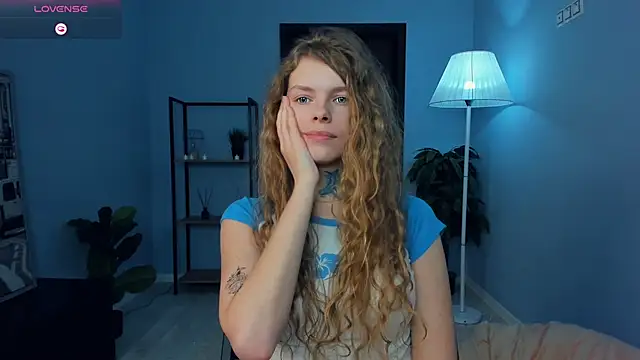 rayanenlia - RayaNenlia's free webcam