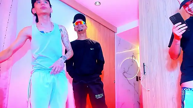 thebatmansion - TheBatMansion's free webcam