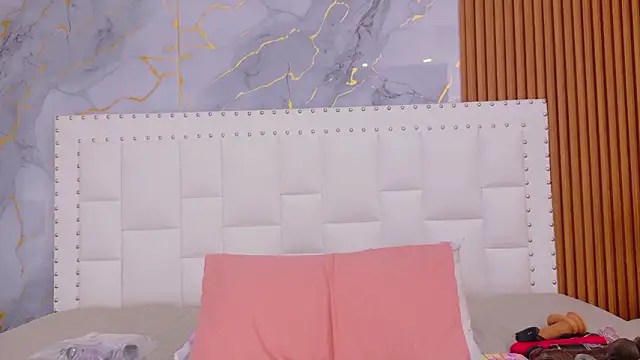 naughty_ebonyy webcam