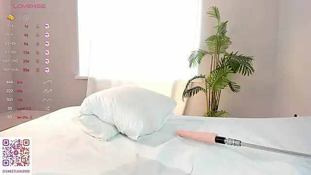 SweetLilyLove webcam