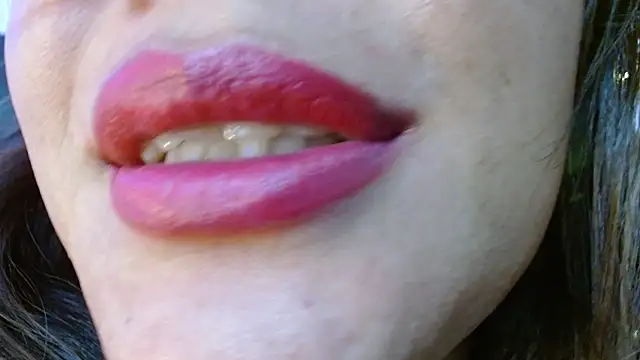 miss_evoleth2 (F young) - saliva in your mouth very messy