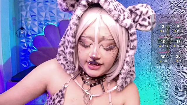 toky_doll - Toky_doll's free webcam - UK Sex Cams