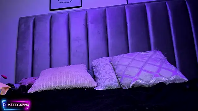 Kitty_Gang webcam