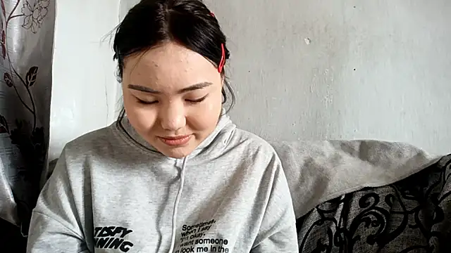 mollyasian - MollyAsian's free webcam