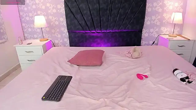 BritneySweet_ webcam