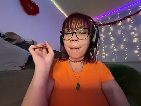 moan4mona - Moan4mona's free webcam