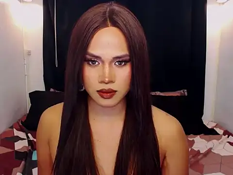 YllanaAltheaXxX webcam