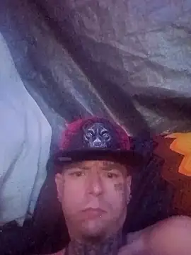 whitetrashsag420 - Whitetrashsag420's free webcam