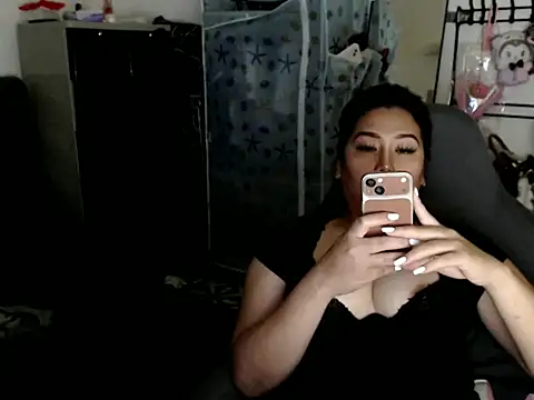 urqueendominant webcam