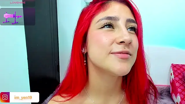 adahraa_younng webcam