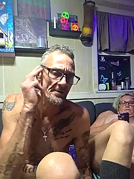 hotnicz10 - Hotnicz10's free webcam - UK Sex Cams