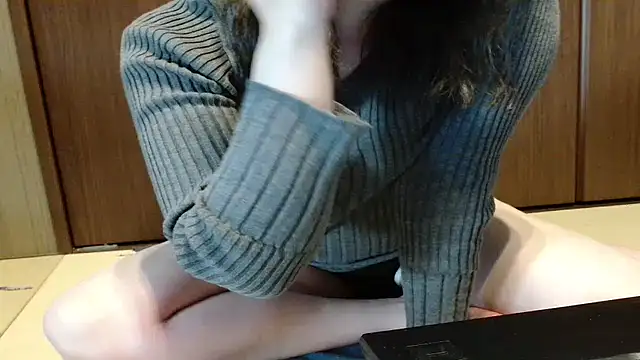 _ema_ch - _Ema_ch's free webcam