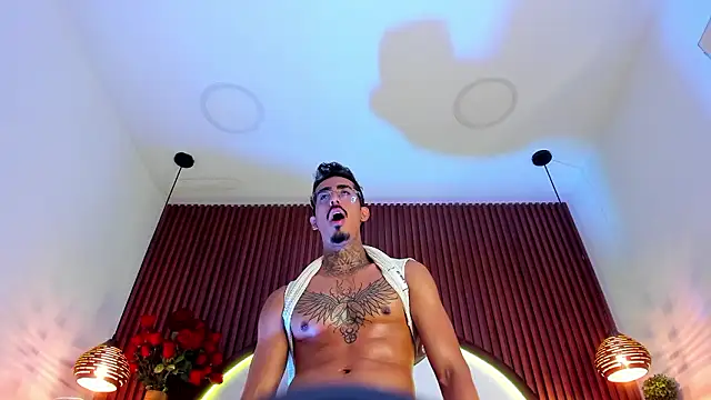 donovan_desmond - Donovan_Desmond's free webcam