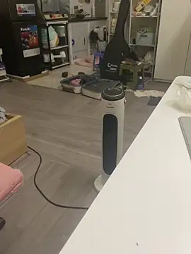 Mina048 webcam