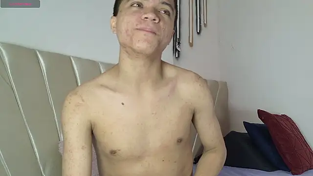 aly_n_sebas - Aly_n_sebas's free webcam