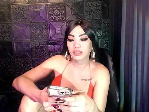 Indestructible_69 webcam