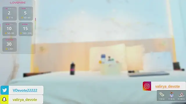 valirya_devote webcam