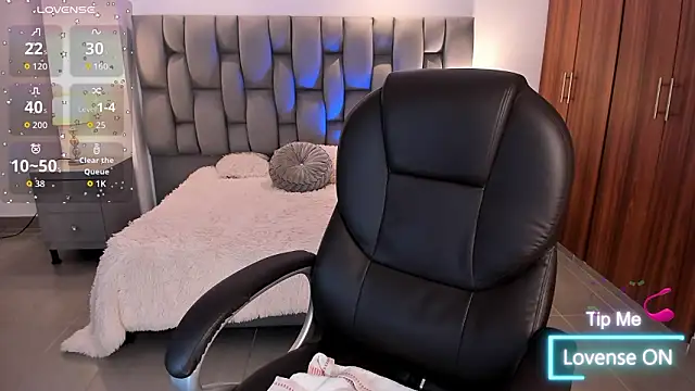 sarita_evanss - Sarita_evanss's free webcam - UK Sex Cams