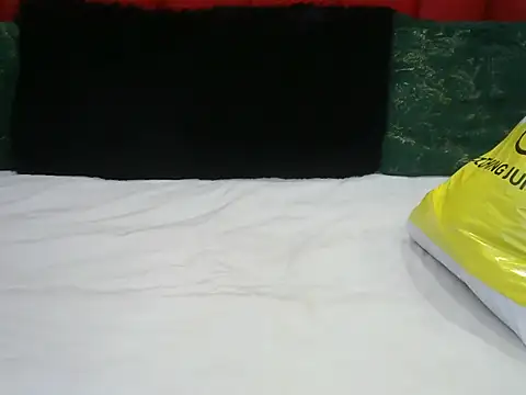 sexy-petitexx webcam