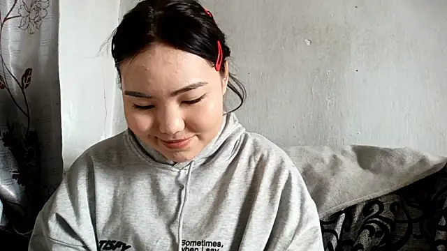 mollyasian - MollyAsian's free webcam