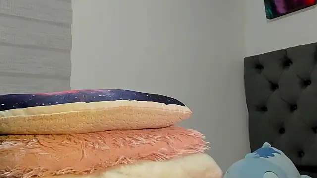 elizabeth_18_ (F young) - BIG SQUIRT