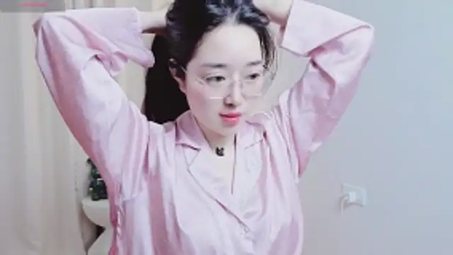 miu-999 - Miu-999's free webcam - UK Sex Cams