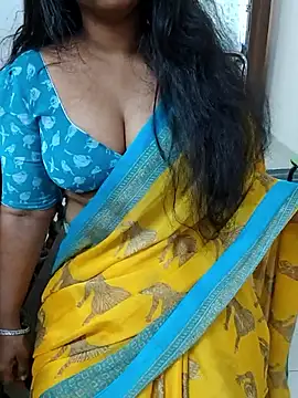 Nikitha_telugu