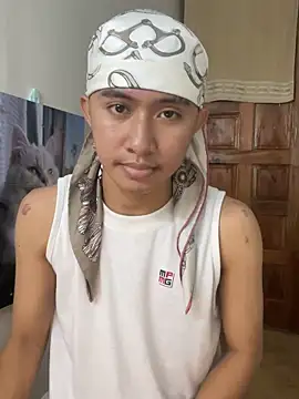 -asiantwink0000- - -asiantwink0000-'s free webcam