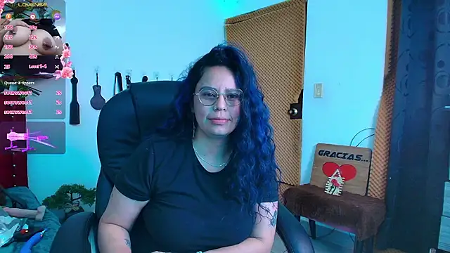 elektra_32 - Elektra_32's free webcam