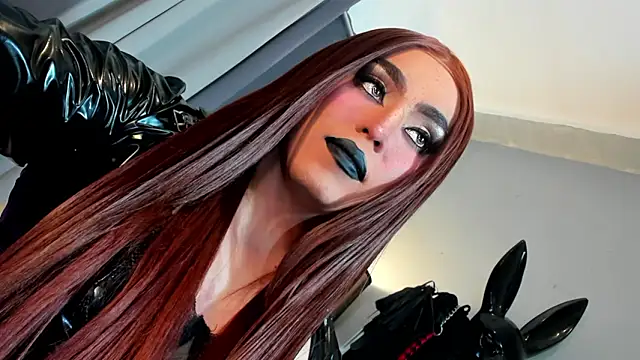 DominaAurumXXX webcam