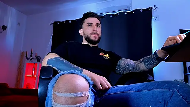 mightyaaron66 (M young) - 𖤐🔥 parTy Time ,House parTy  !  💨𖤐