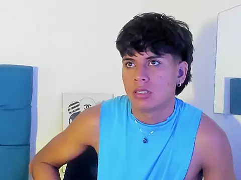 valentino_lane - Valentino_Lane's free webcam - UK Sex Cams