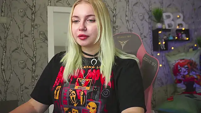 moon_valkyrie - Moon_Valkyrie's free webcam