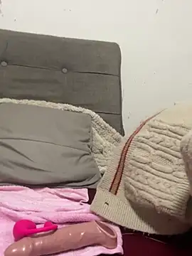 crhong666 - Crhong666's free webcam