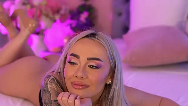 FrancescaMcGray webcam