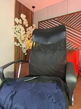 b_wild - B_Wild's free webcam