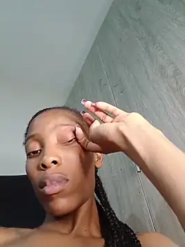 Webcam Model (MsParisSmith)  is live.Free join now!