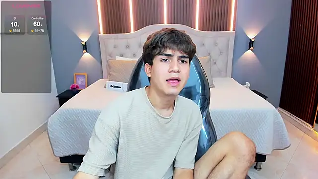 tommy18__ - Tommy18__'s free webcam