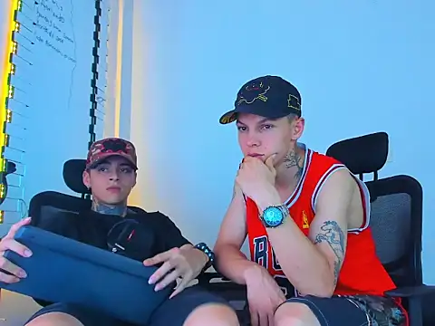 thomas-wil - Thomas-Wil's free webcam - UK Sex Cams