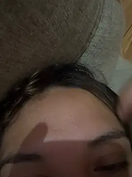 Nailealipsglossy webcam