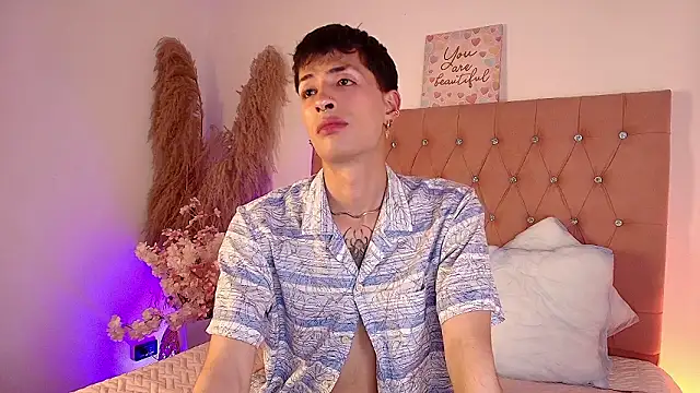 ozoriodany (M twink) - Naked