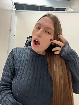 leiamood (F young) - Masturbating doggy style