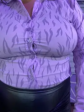 miiaajoness - MiiaaJoness's free webcam - UK Sex Cams