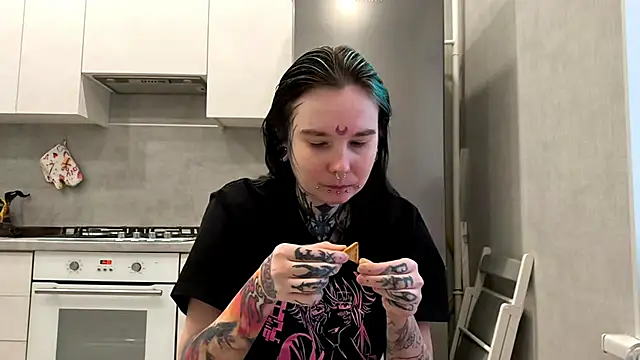 HighelikeGirl webcam