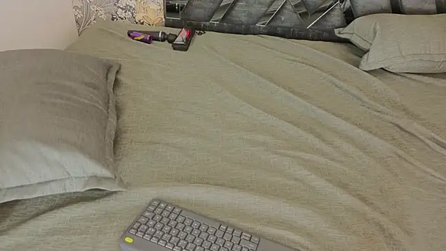 hinata_itachi webcam