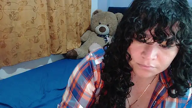 ANGELIQUE_KLANE webcam
