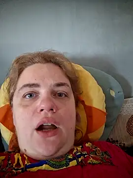 Webcam Model (VitniKis)  is live.Free join now!