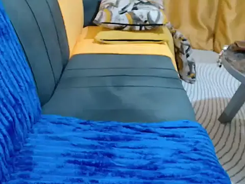 leslysexygirl webcam