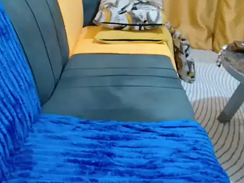 leslysexygirl webcam